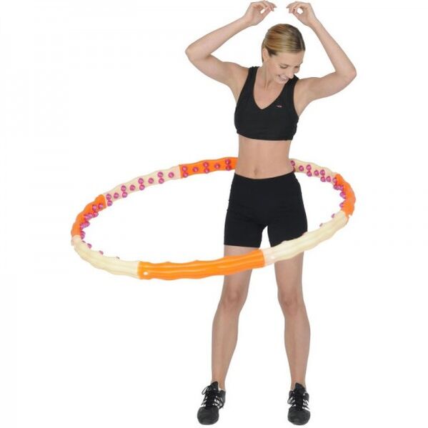 The girl turns the loop